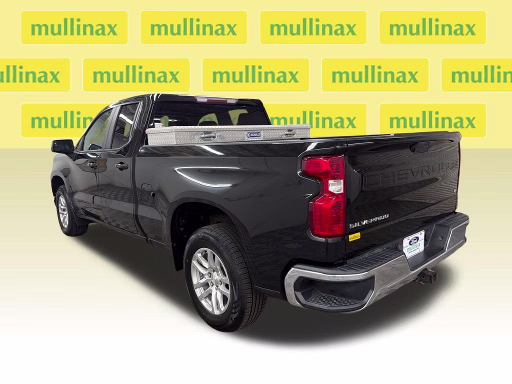 2020 Black Chevrolet Silverado 1500 LT RWD Truck