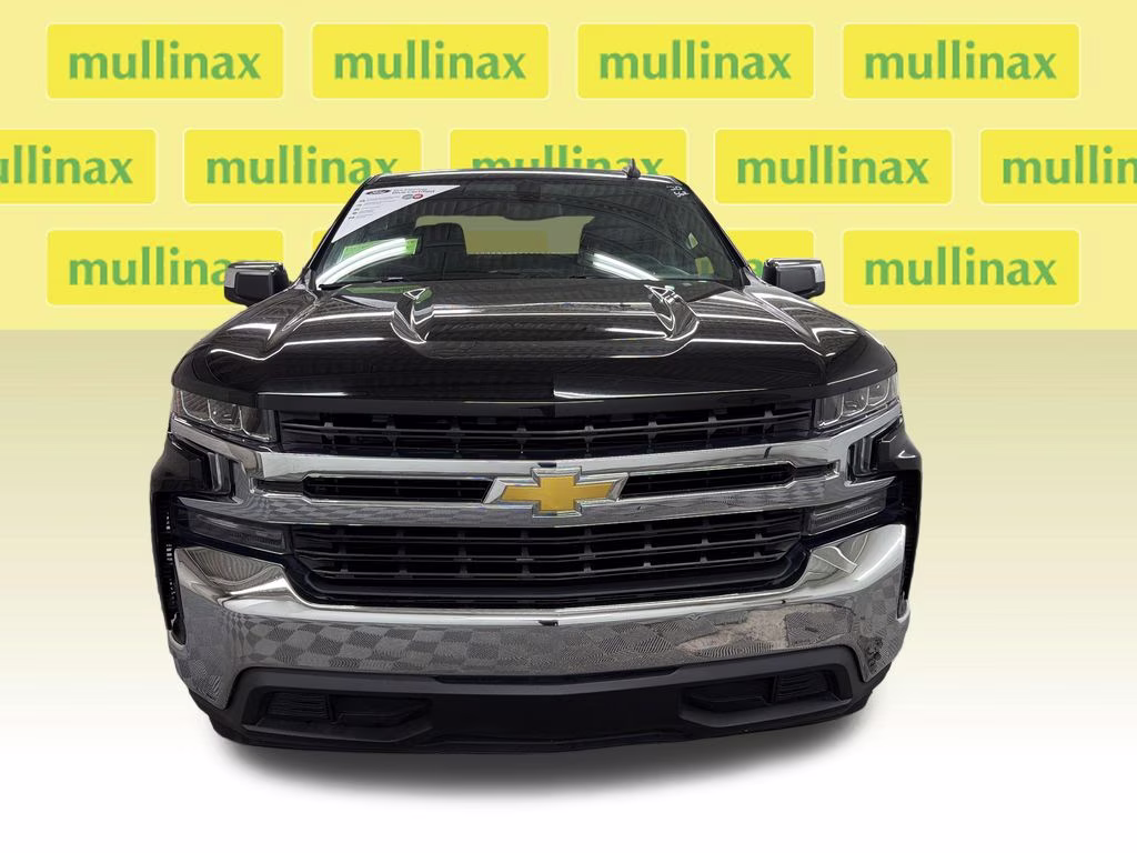 2020 Black Chevrolet Silverado 1500 LT RWD Truck