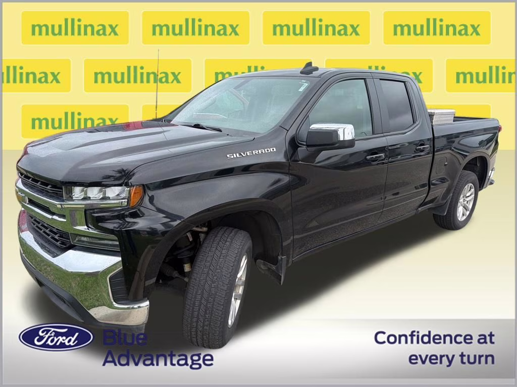 2020 Black Chevrolet Silverado 1500 LT RWD Truck