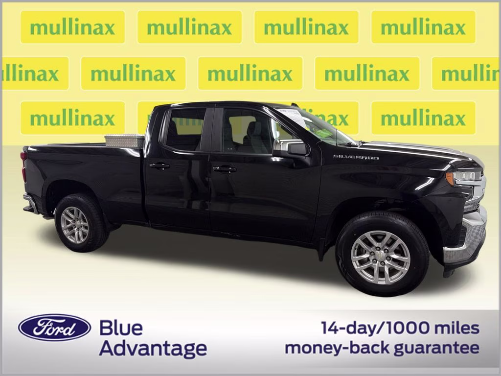 2020 Black Chevrolet Silverado 1500 LT RWD Truck