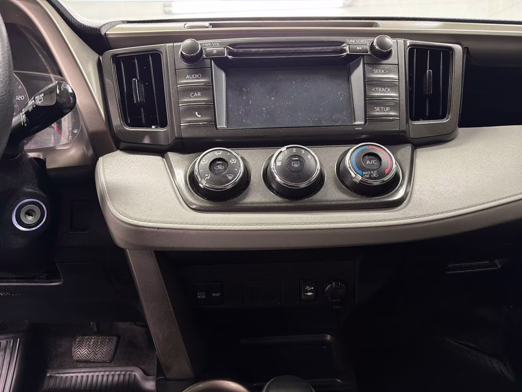 2015 Classic Silver Metallic Toyota RAV4 LE FWD SUV