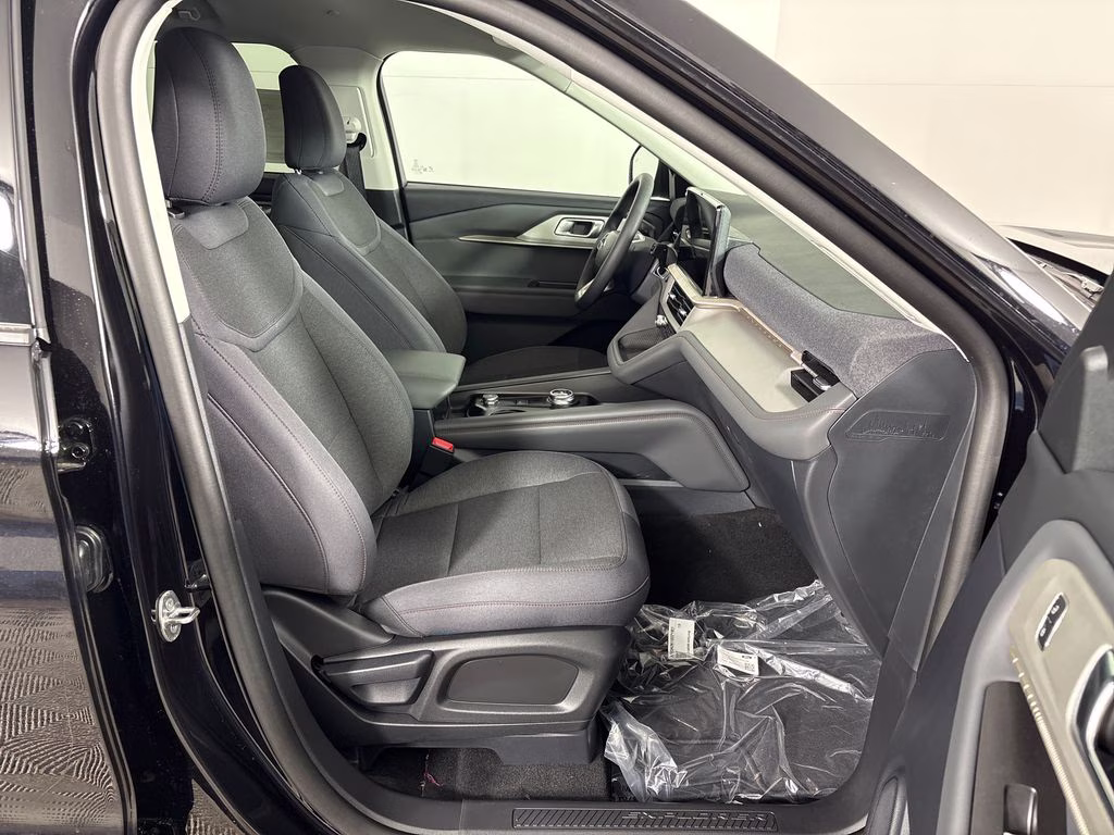 2026 Agate Black Metallic Ford Explorer Active RWD SUV