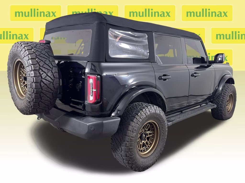 2024 Shadow Black Ford Bronco Outer Banks 4X4 SUV