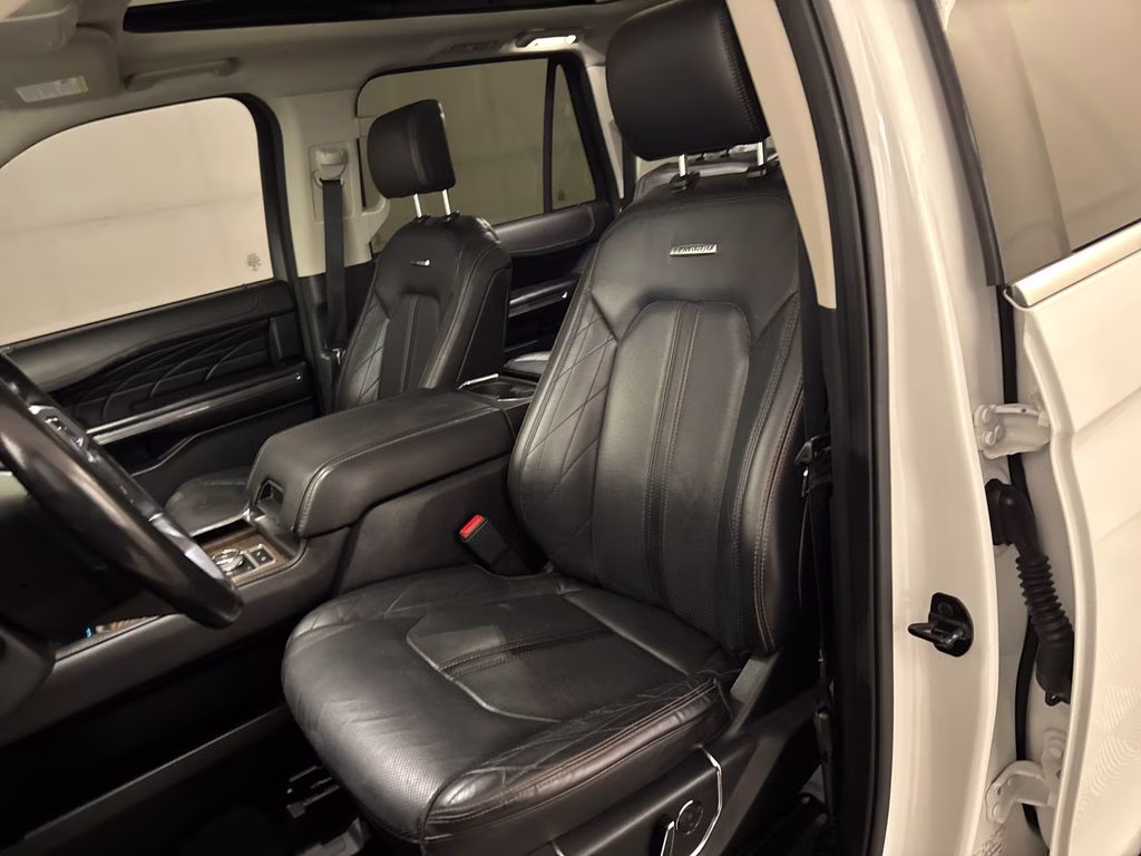 2021 Star White Metallic Tri-Coat Ford Expedition Max Platinum 4X4 SUV