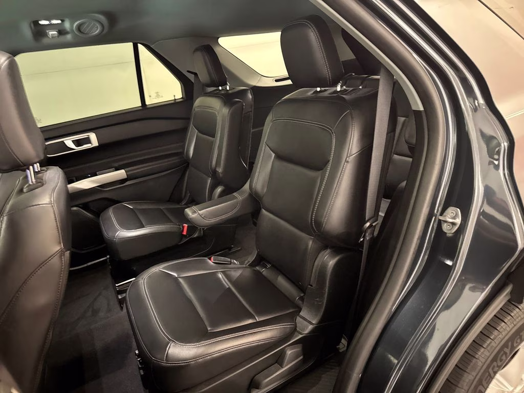 2023 Stone Blue Metallic Ford Explorer XLT RWD SUV