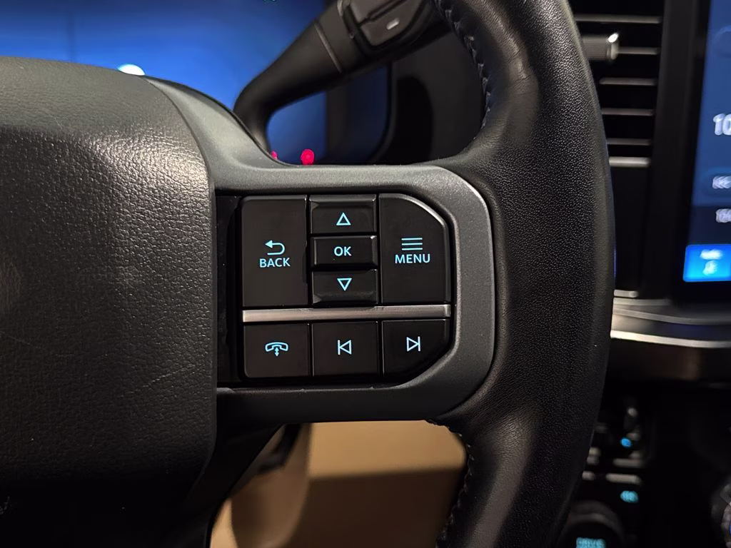 2024 Antimatter Blue Metallic Ford Super Duty F-250 SRW Lariat 4X4 Truck