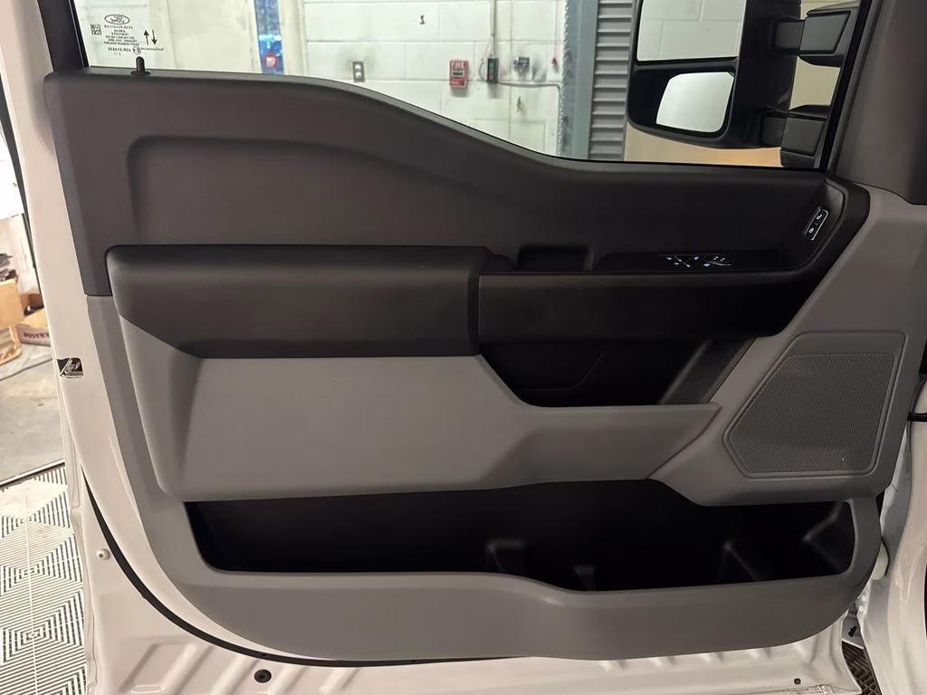 2024 Oxford White Ford Super Duty F-250 SRW XL RWD Truck