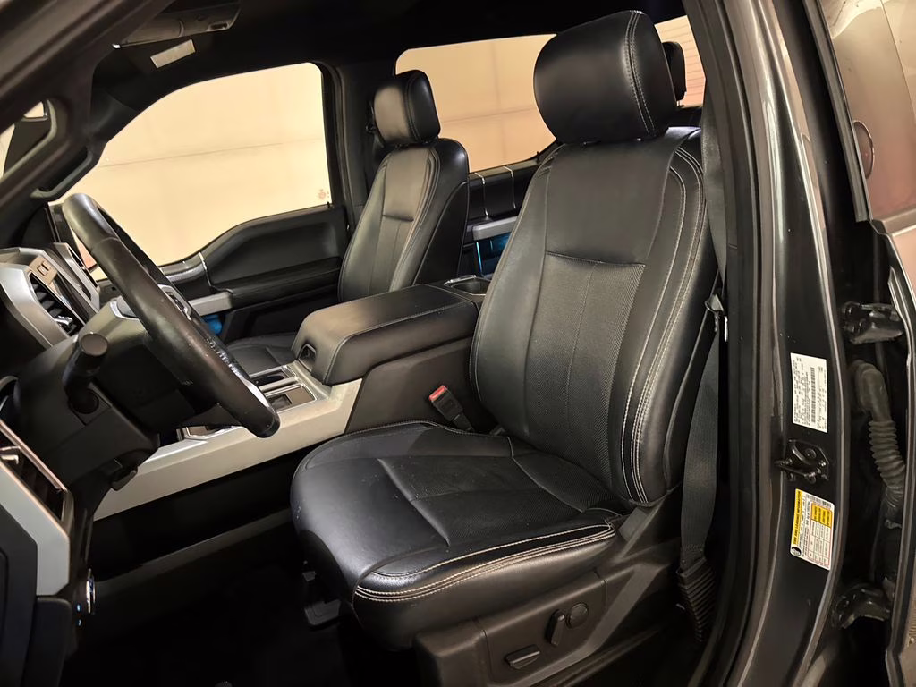 2019 Magnetic Ford F-150 Lariat RWD Truck