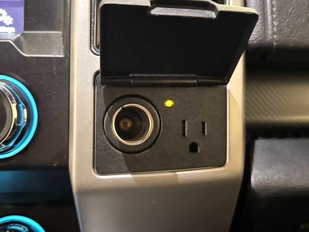 2019 Magnetic Ford F-150 Lariat RWD Truck
