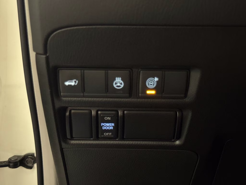 2024 Aspen White Tricoat Nissan Armada Platinum 4X4 SUV