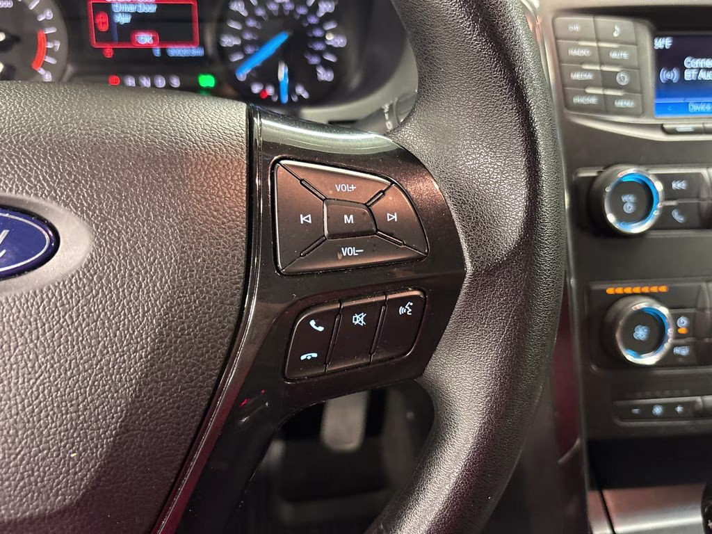 2018 Oxford White Ford Explorer Base 4X4 SUV