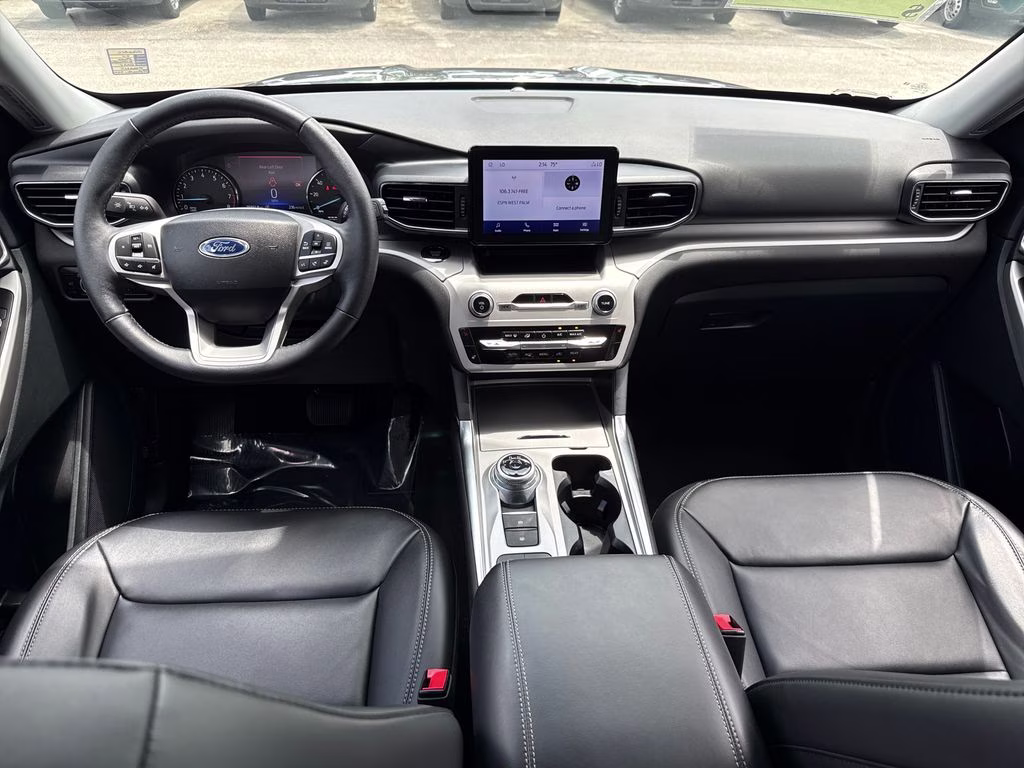 2024 Carbonized Gray Metallic Ford Explorer XLT RWD SUV