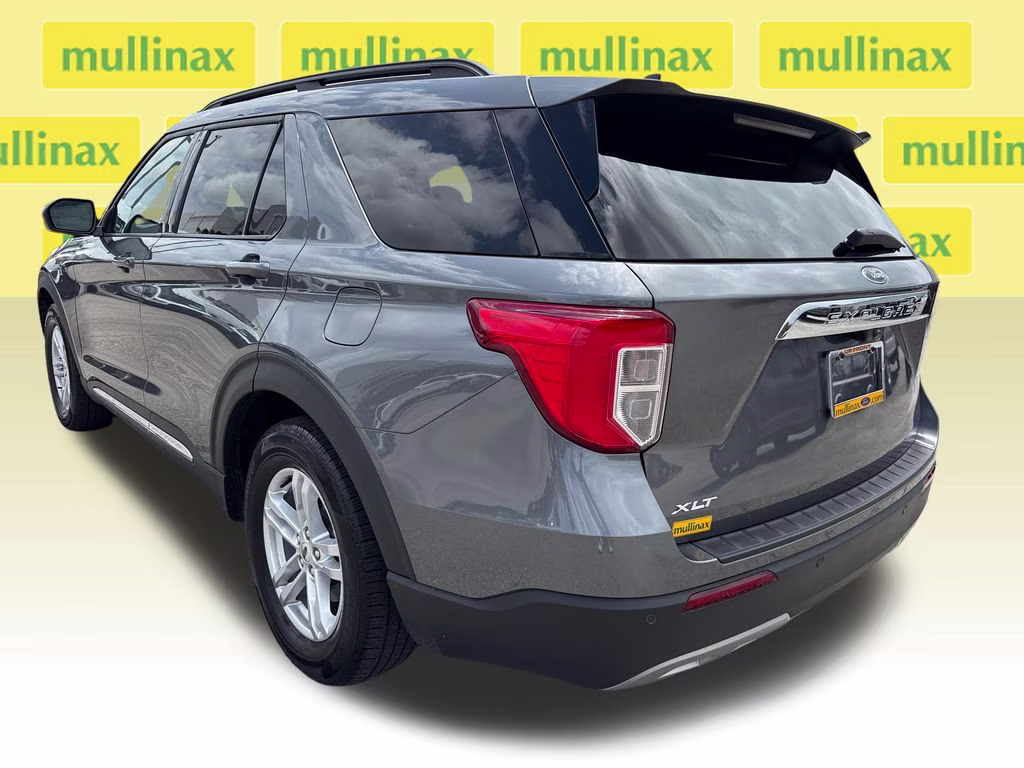 2024 Carbonized Gray Metallic Ford Explorer XLT RWD SUV