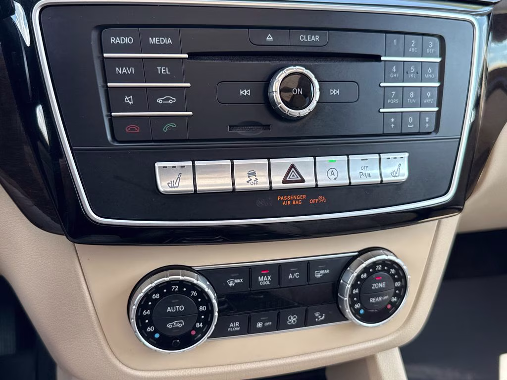 2017 designo Diamond White Metallic Mercedes-Benz GLS GLS 450 AWD SUV