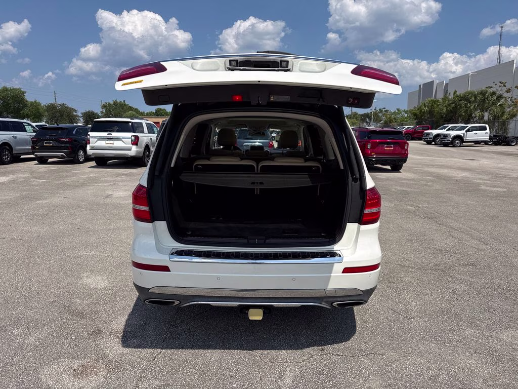 2017 designo Diamond White Metallic Mercedes-Benz GLS GLS 450 AWD SUV