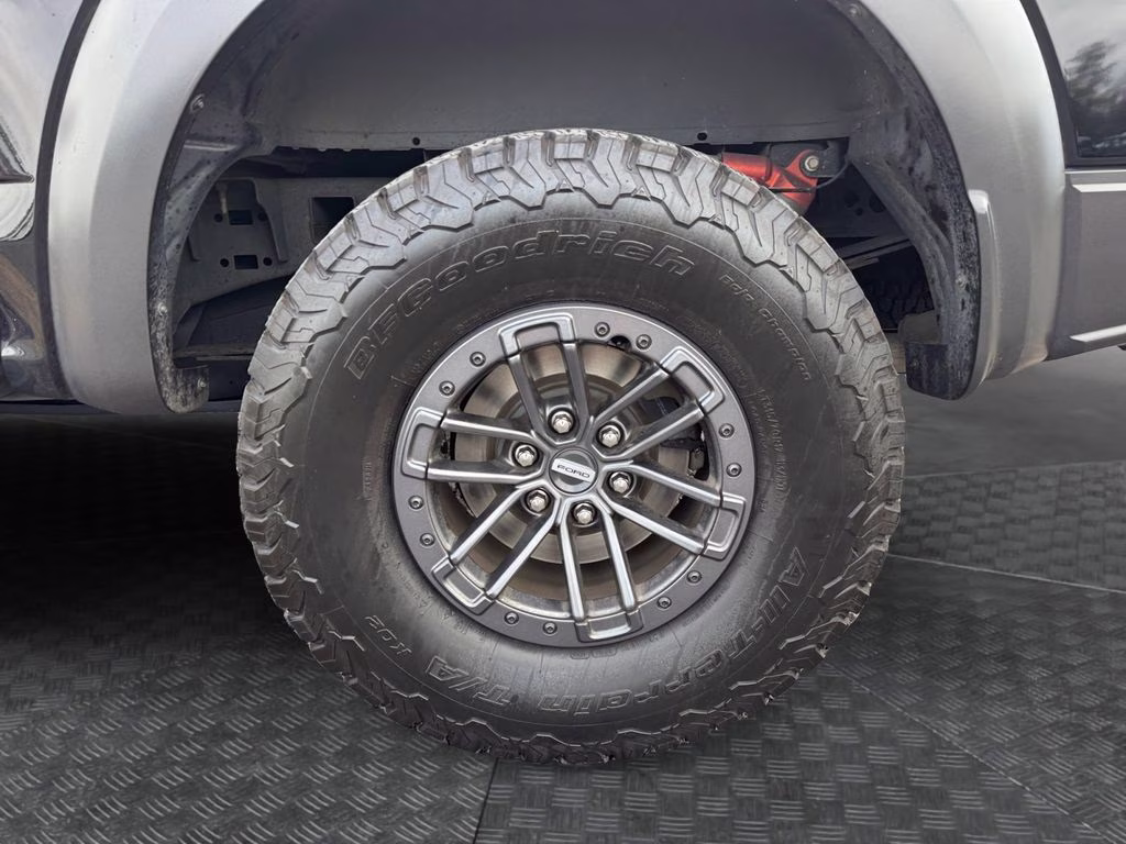 2019 Black Metallic Ford F-150 Raptor 4X4 Truck
