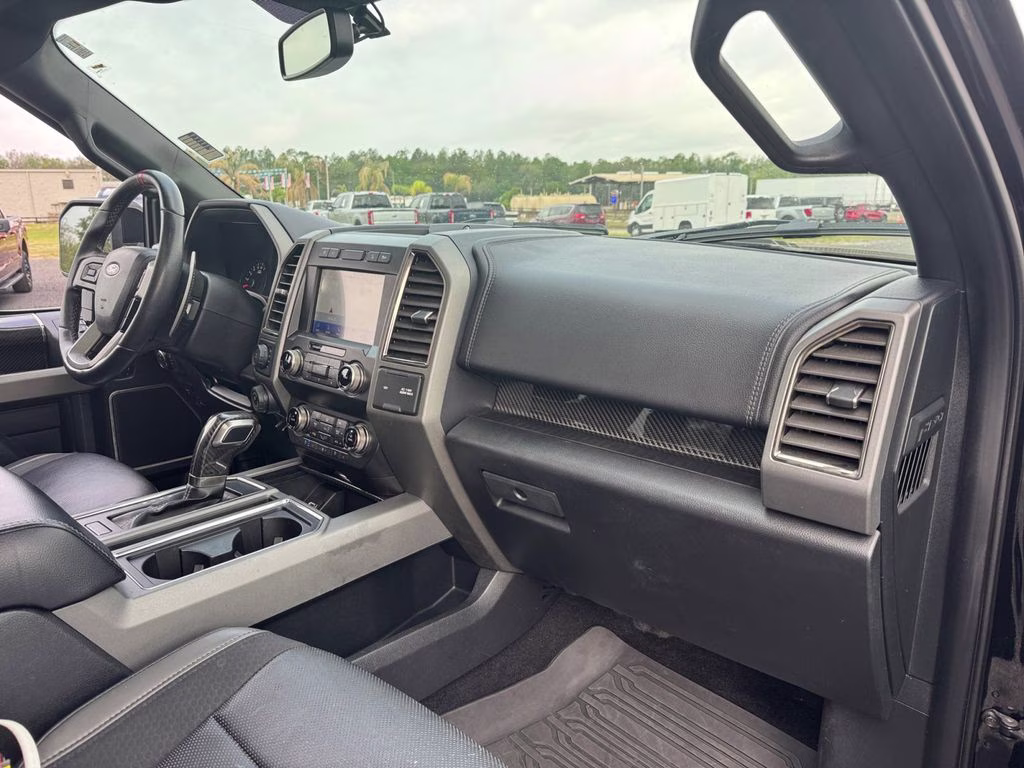 2019 Black Metallic Ford F-150 Raptor 4X4 Truck