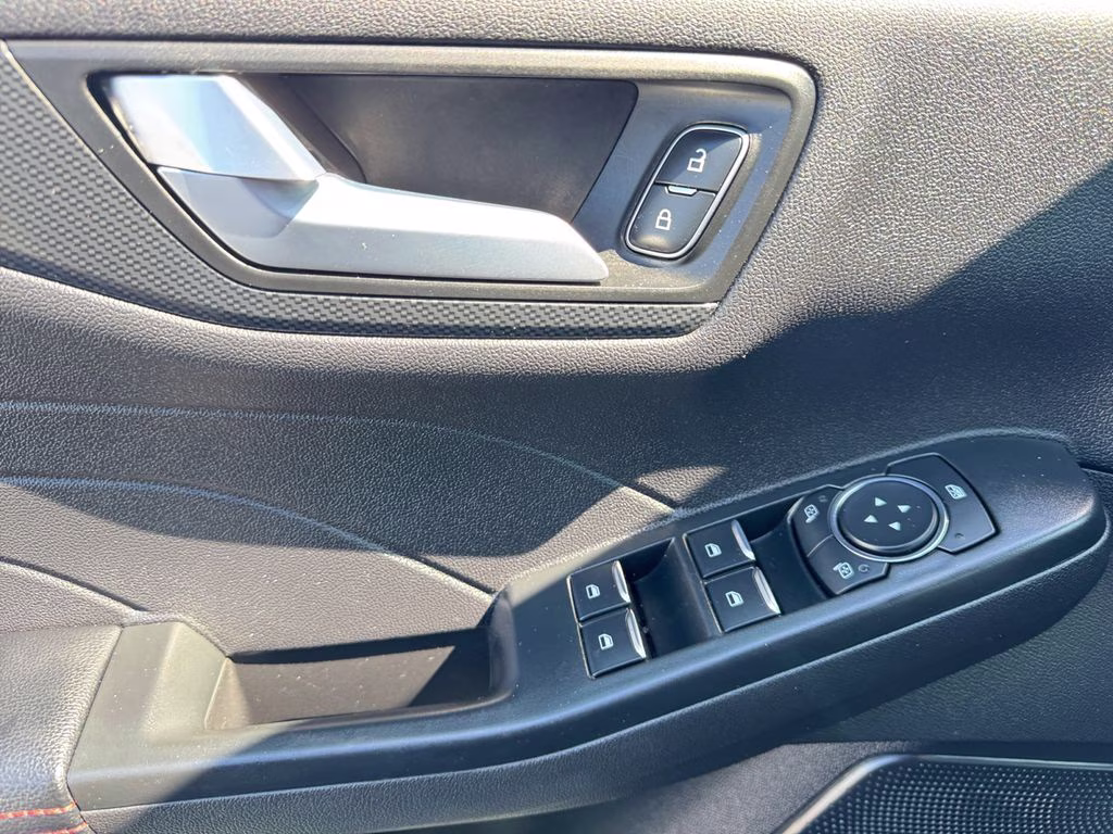 2024 Agate Black Metallic Ford Escape Hybrid ST-Line FWD SUV