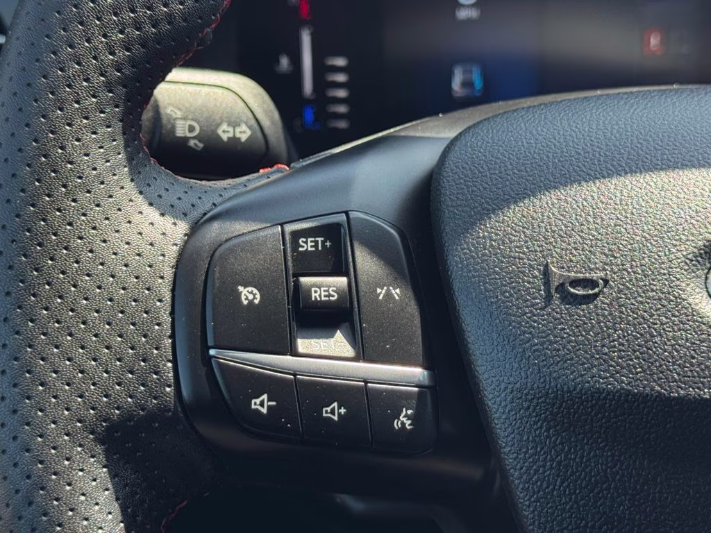 2024 Agate Black Metallic Ford Escape Hybrid ST-Line FWD SUV
