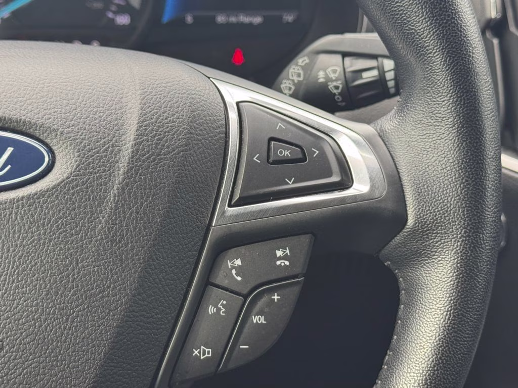 2023 Agate Black Metallic Ford Edge SEL AWD SUV