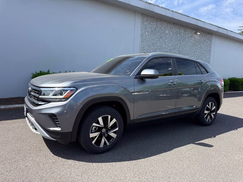 2023 Platinum Gray Metallic Volkswagen Atlas Cross Sport 2.0T SE AWD SUV