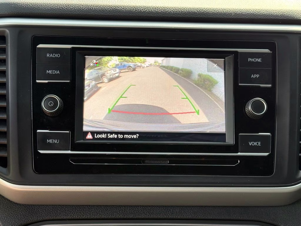 2023 Platinum Gray Metallic Volkswagen Atlas Cross Sport 2.0T SE AWD SUV