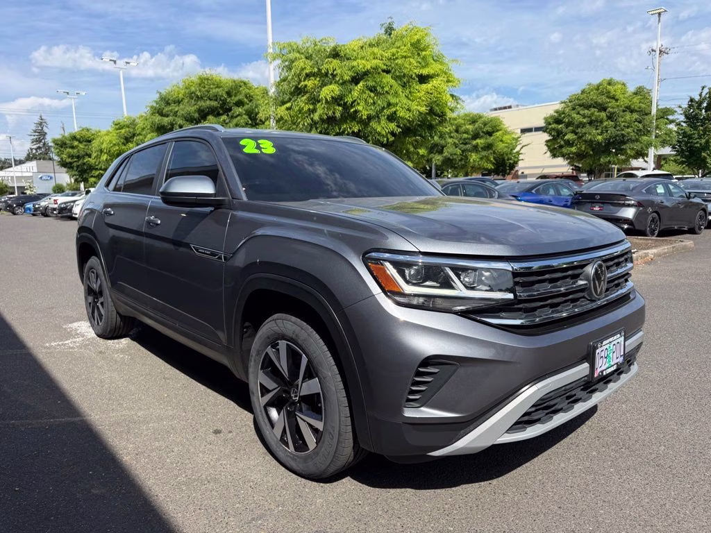 2023 Platinum Gray Metallic Volkswagen Atlas Cross Sport 2.0T SE AWD SUV