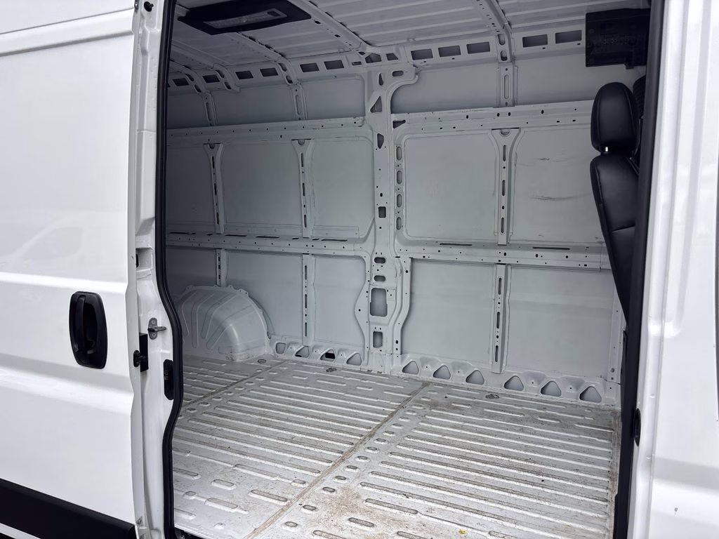 2026 Bright White Clearcoat Ram ProMaster 2500 High Roof FWD Van