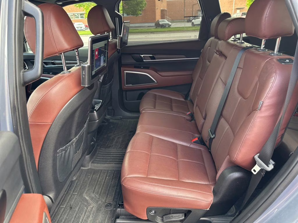 2023 Everlasting Silver Kia Telluride EX AWD SUV