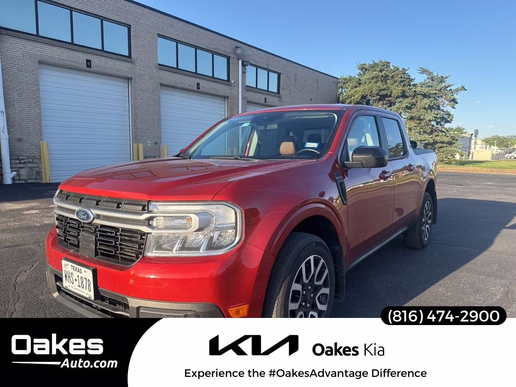 2024 Chili Pepper Red Ford Maverick Lariat FWD Truck