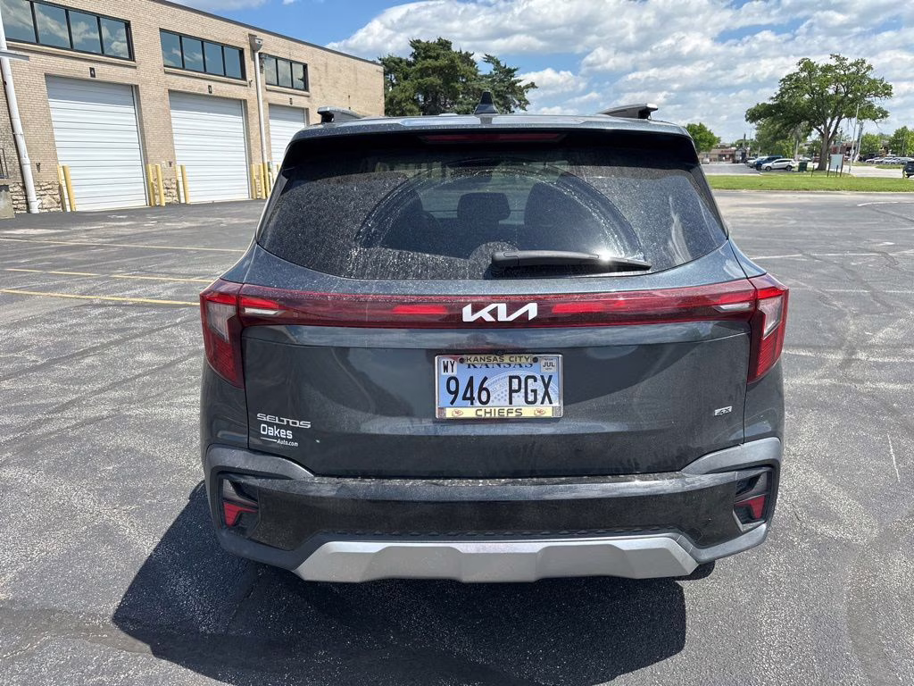 2024 Gravity Gray Kia Seltos EX AWD SUV