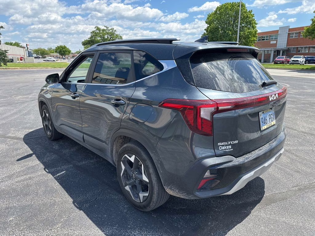 2024 Gravity Gray Kia Seltos EX AWD SUV