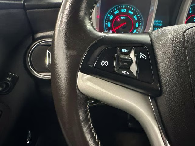 2015 Summit White Chevrolet Camaro 1LT RWD Coupe