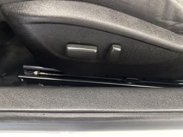 2015 Summit White Chevrolet Camaro 1LT RWD Coupe