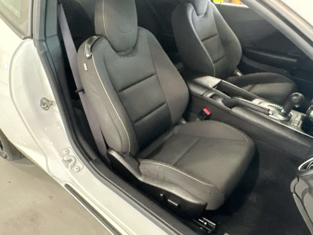 2015 Summit White Chevrolet Camaro 1LT RWD Coupe