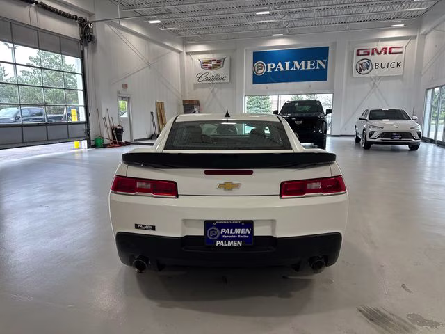 2015 Summit White Chevrolet Camaro 1LT RWD Coupe
