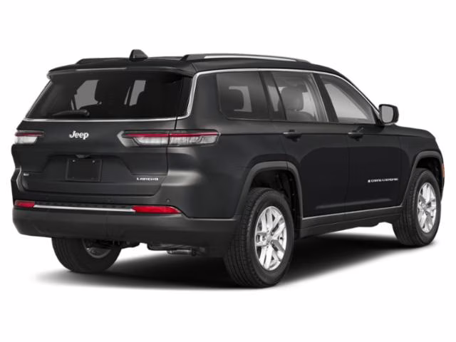 2023 Diamond Black Crystal Pearlcoat Jeep Grand Cherokee L Laredo 4X4 SUV