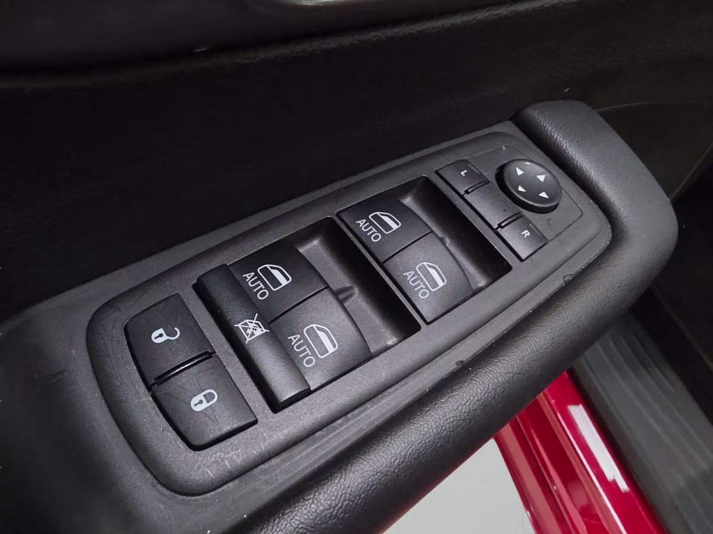 2025 Red Hot Pearlcoat Chrysler Pacifica Select FWD Van