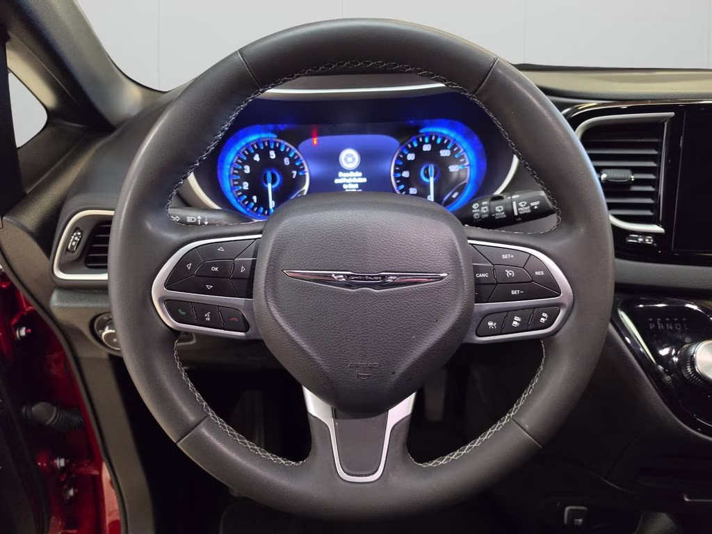 2025 Red Hot Pearlcoat Chrysler Pacifica Select FWD Van