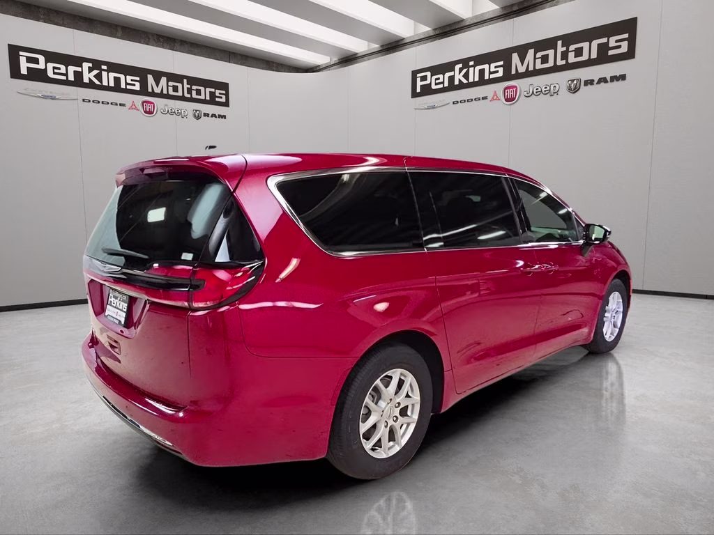 2025 Red Hot Pearlcoat Chrysler Pacifica Select FWD Van
