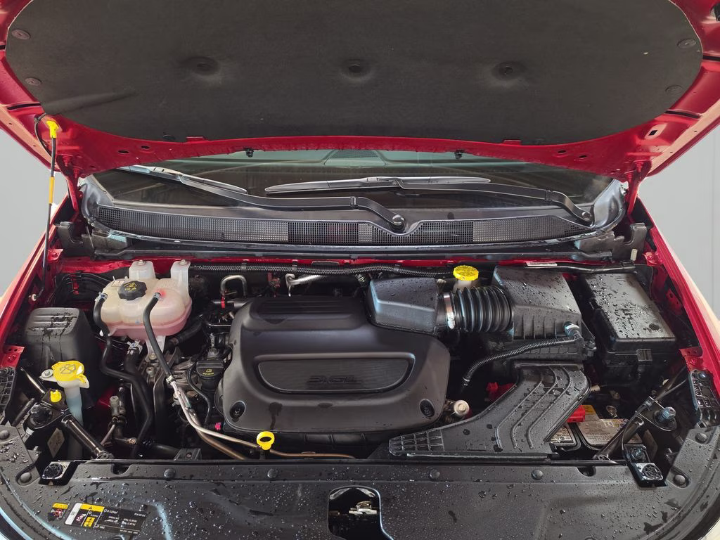 2025 Red Hot Pearlcoat Chrysler Pacifica Select FWD Van