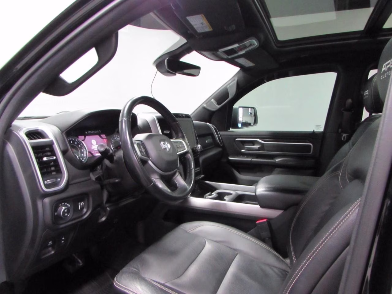 2023 Diamond Black Crystal Pearlcoat Ram 1500 Big Horn/Lone Star 4X4 Truck