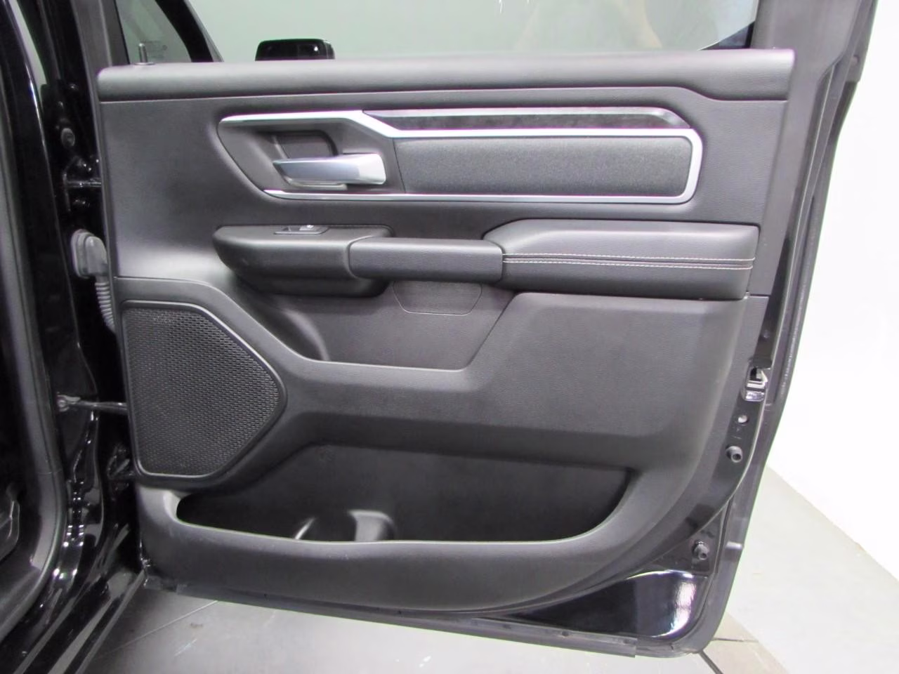 2023 Diamond Black Crystal Pearlcoat Ram 1500 Big Horn/Lone Star 4X4 Truck
