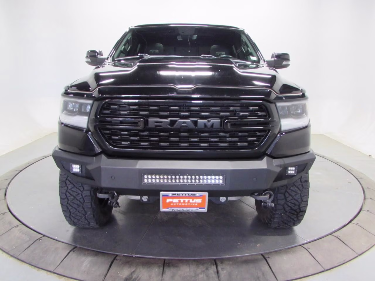 2023 Diamond Black Crystal Pearlcoat Ram 1500 Big Horn/Lone Star 4X4 Truck