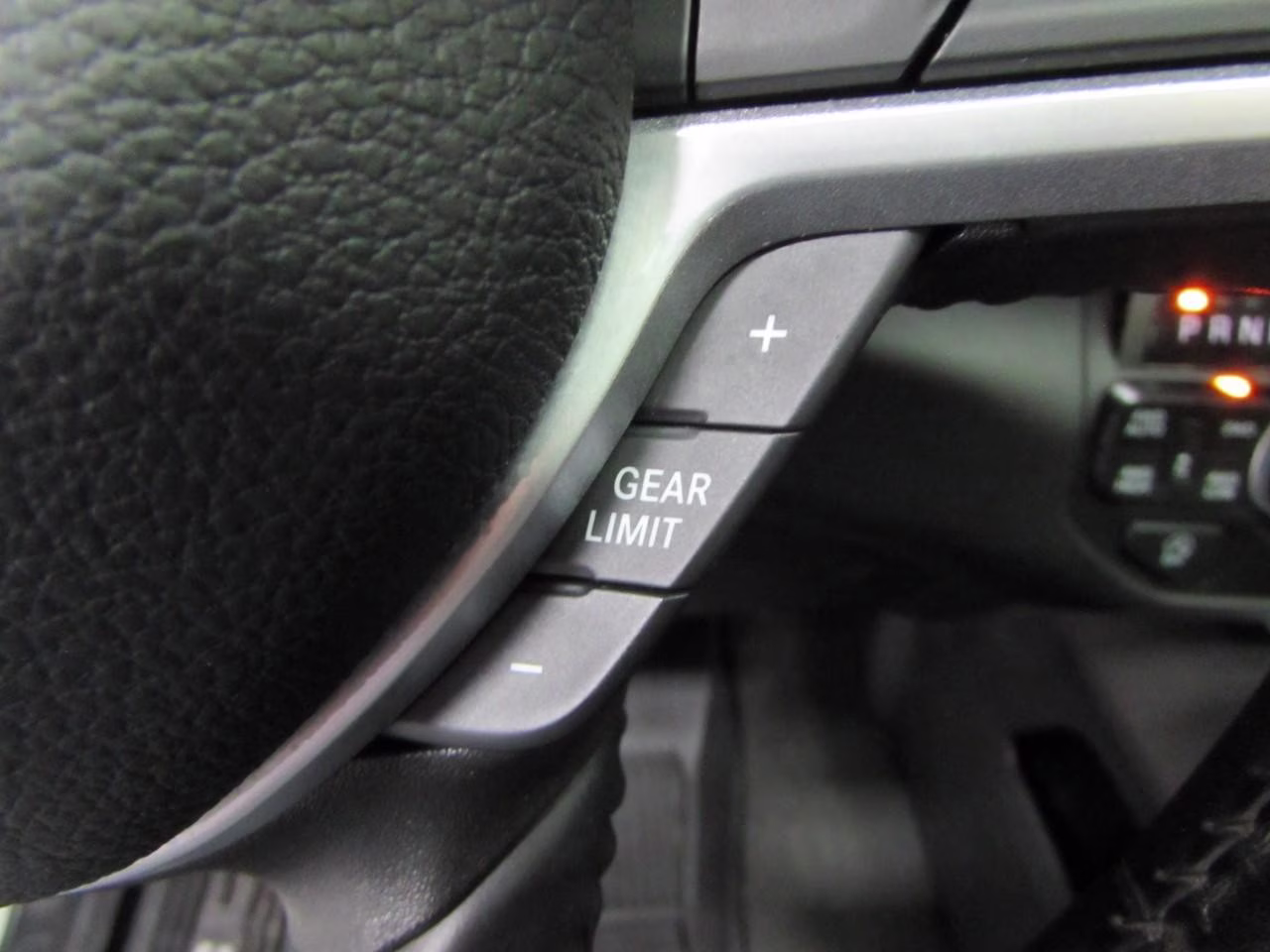 2023 Diamond Black Crystal Pearlcoat Ram 1500 Big Horn/Lone Star 4X4 Truck