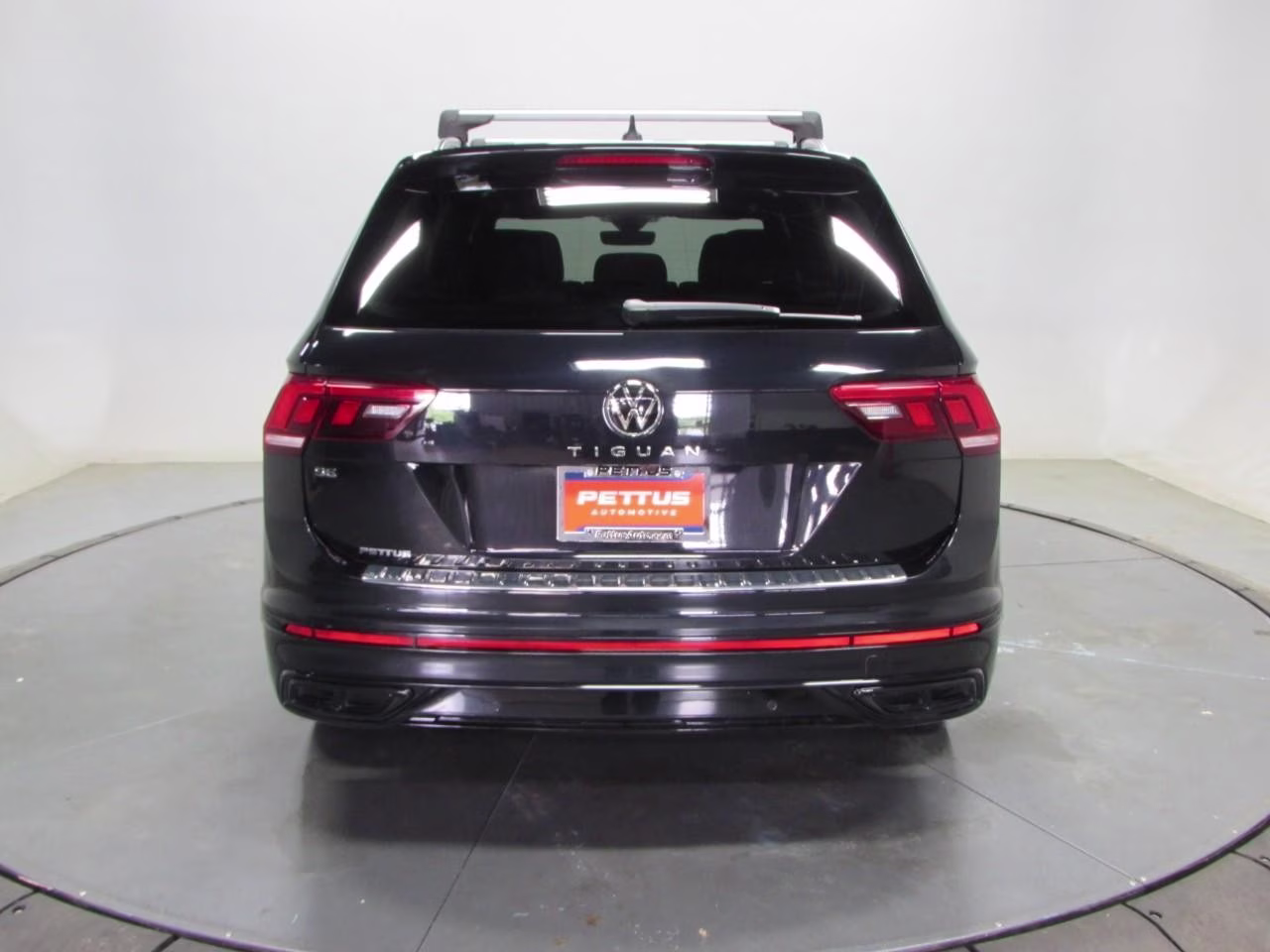 2023 Deep Black Pearl Volkswagen Tiguan 2.0T SE R-Line Black FWD SUV