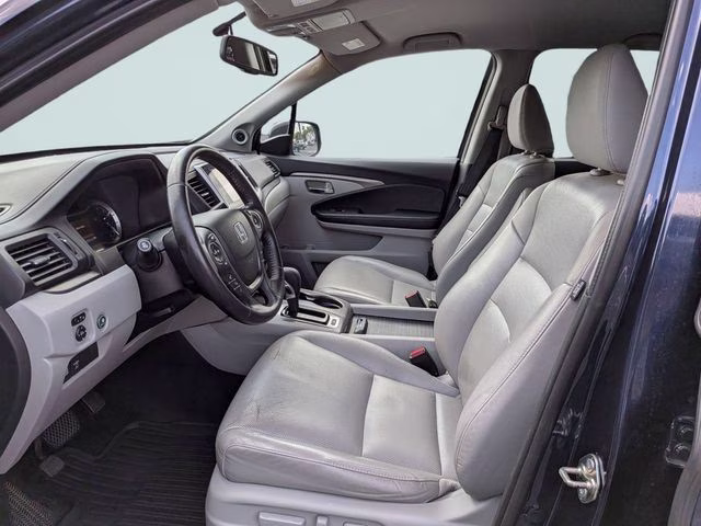 2018 Obsidian Blue Pearl Honda Ridgeline RTL-T AWD Truck