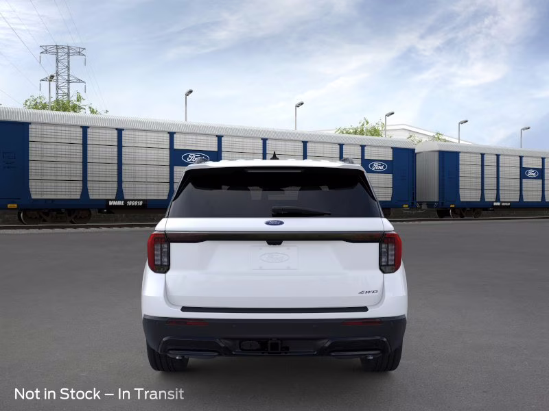 2026 Star White Metallic Tri-Coat Ford Explorer ST-Line 4X4 SUV