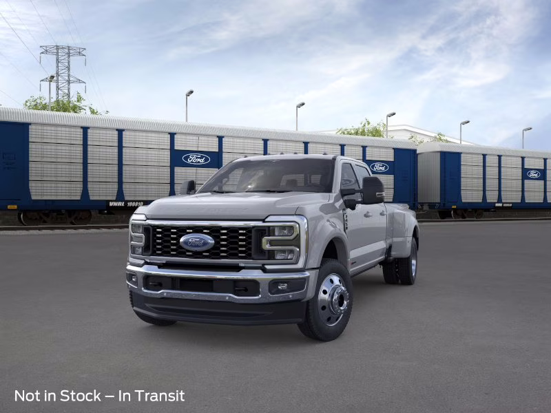 2026 Avalanche Ford Super Duty F-450 DRW LARIAT 4X4 Truck