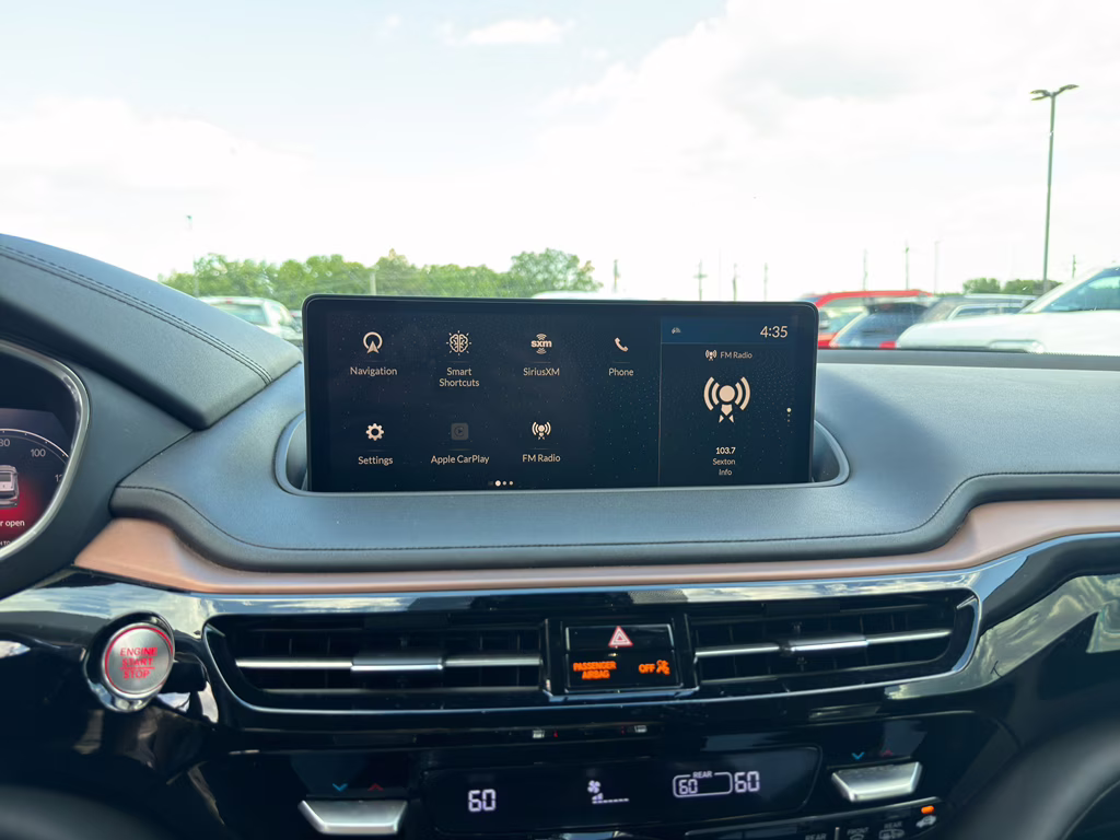 2022 white Acura MDX w/Technology Package AWD SUV